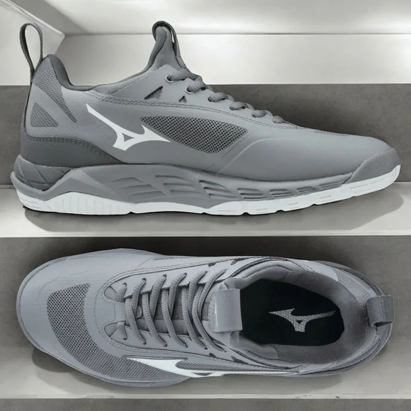 Mizuno Women's Wave Luminous Volleyball Shoes - Picture 2 of 16